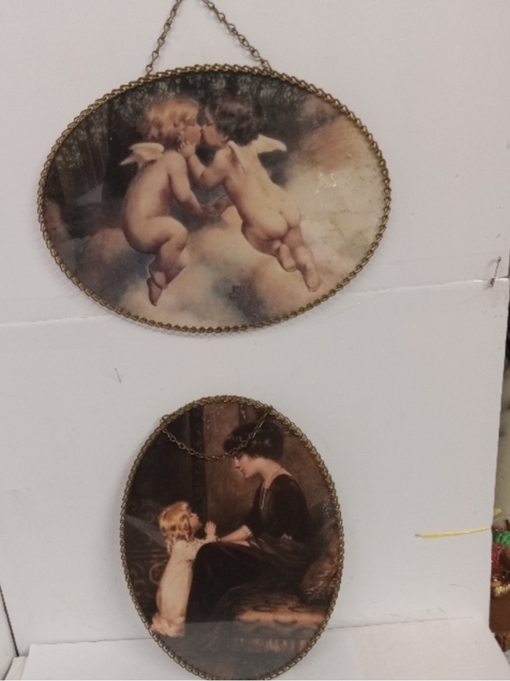 Oval Chain Frames Glass Art Wall Hanging 11x8" Vintage RARE